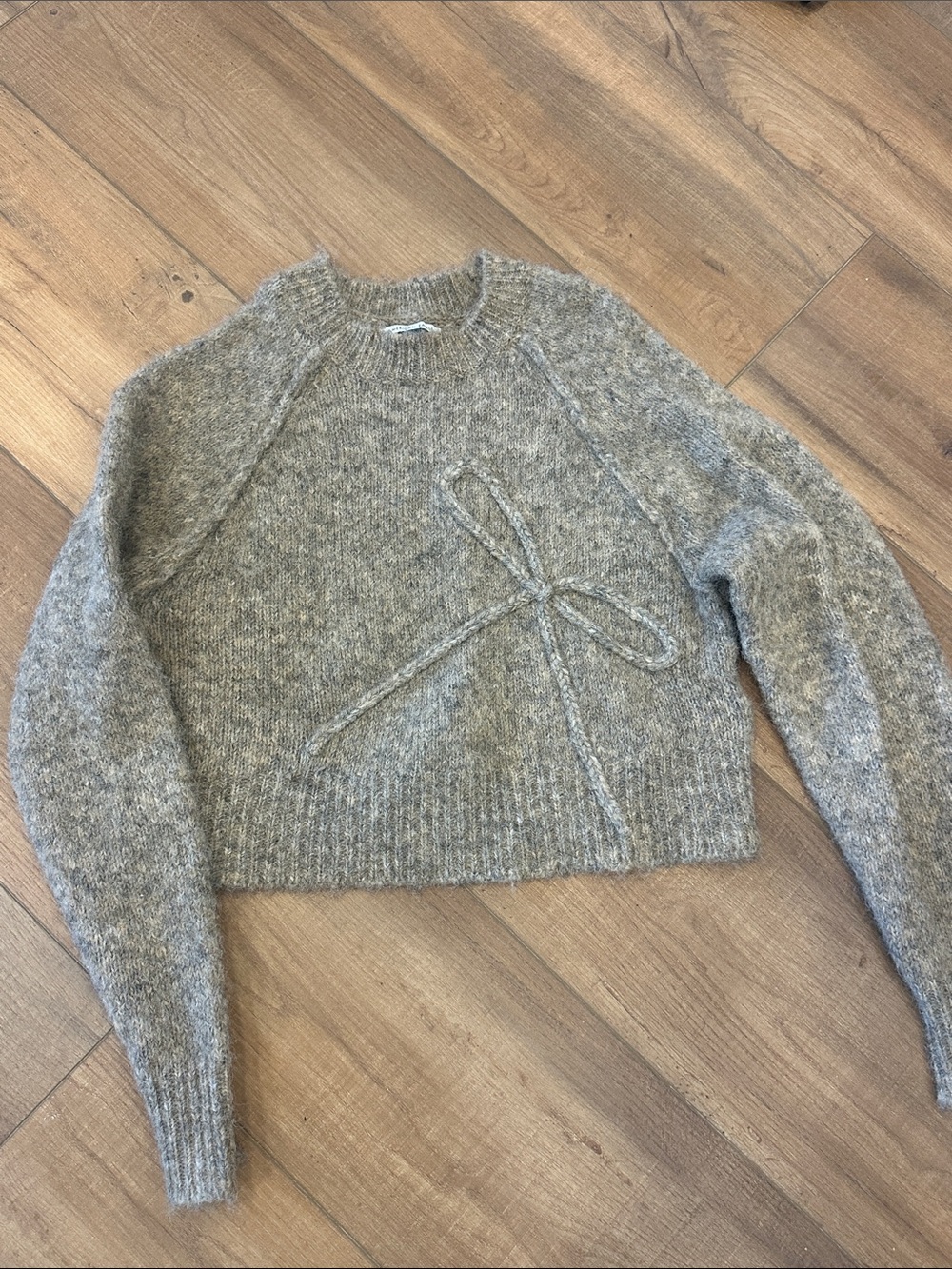 American Eagle Outfitters Heather Gray Cropped Crewneck Sweater with Bow Detail